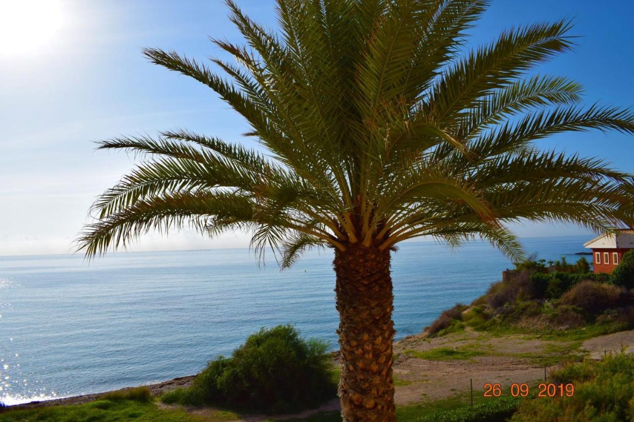 Bungalo En Primera Linea De La Playa إل كامبيلو المظهر الخارجي الصورة